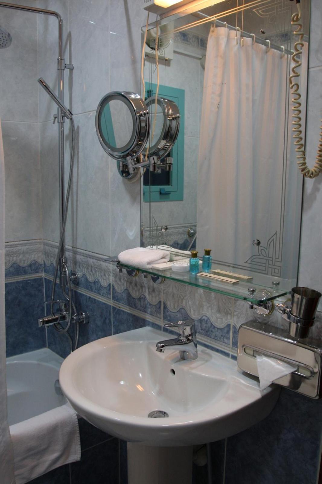 Al Bustan Hotel Ad-Dauha Zewnętrze zdjęcie