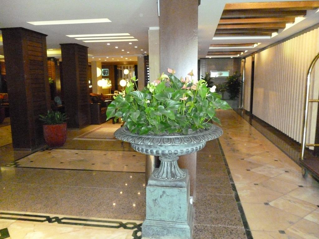 Al Bustan Hotel Ad-Dauha Zewnętrze zdjęcie